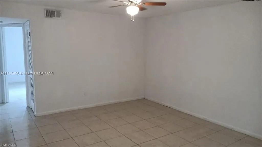 2524 Congress St # 4, Other City – In The State Of Florida FL 33901