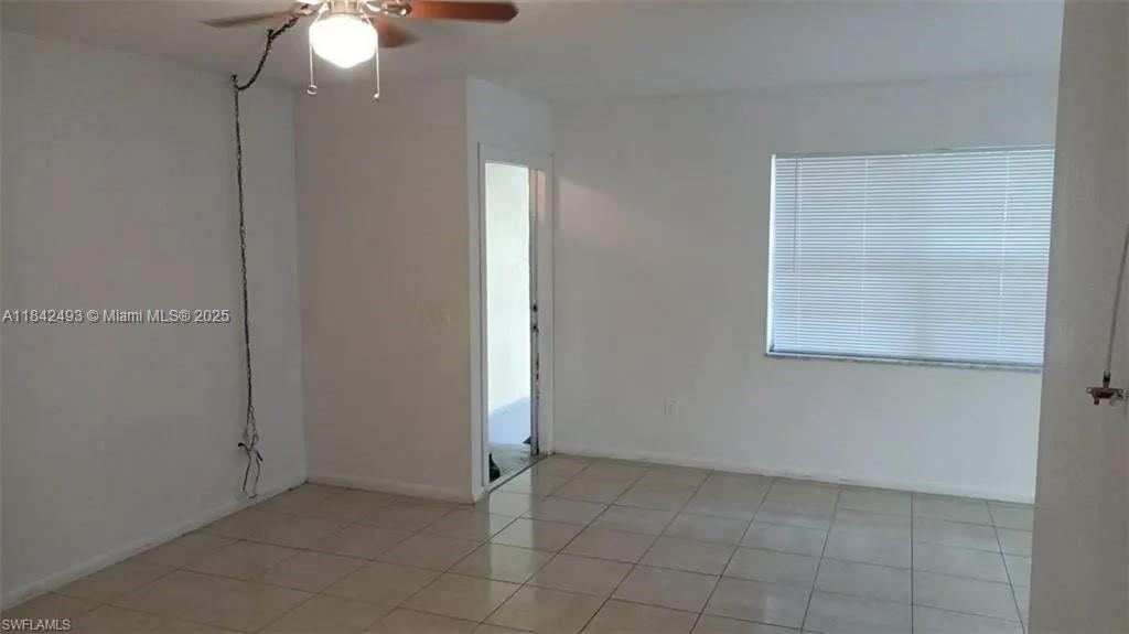 2524 Congress St # 4, Other City – In The State Of Florida FL 33901