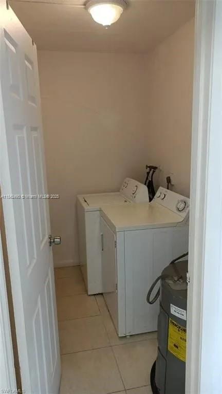 2524 Congress St # 4, Other City – In The State Of Florida FL 33901