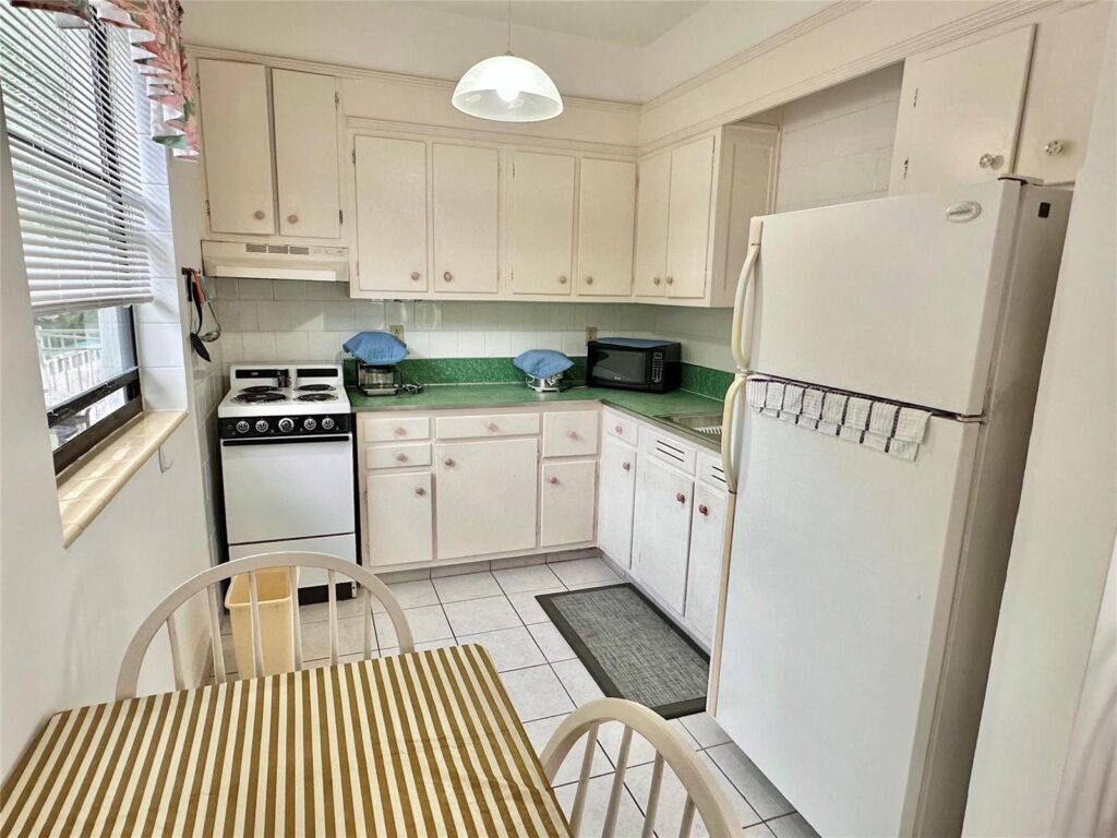 2212 N Surf Road, Hollywood FL 33019