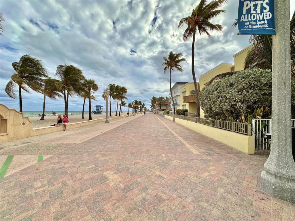 2212 N Surf Road, Hollywood FL 33019