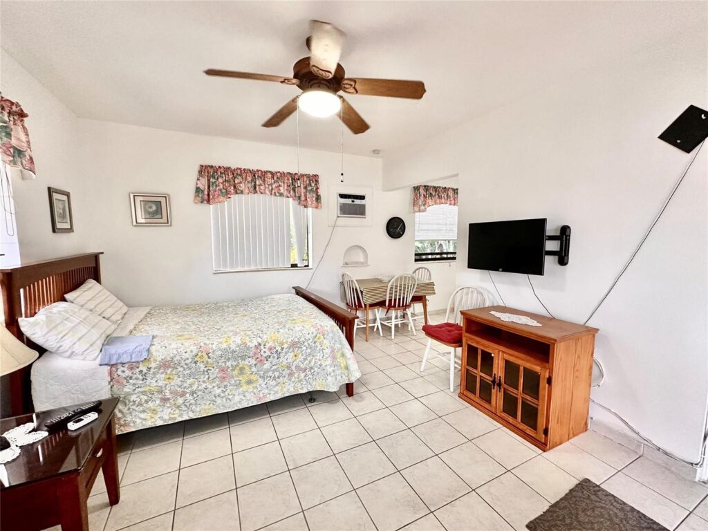 2212 N Surf Road, Hollywood FL 33019