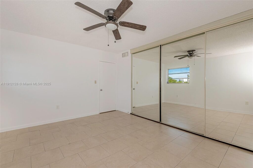 1975 NE 135th St # 3B, North Miami FL 33181