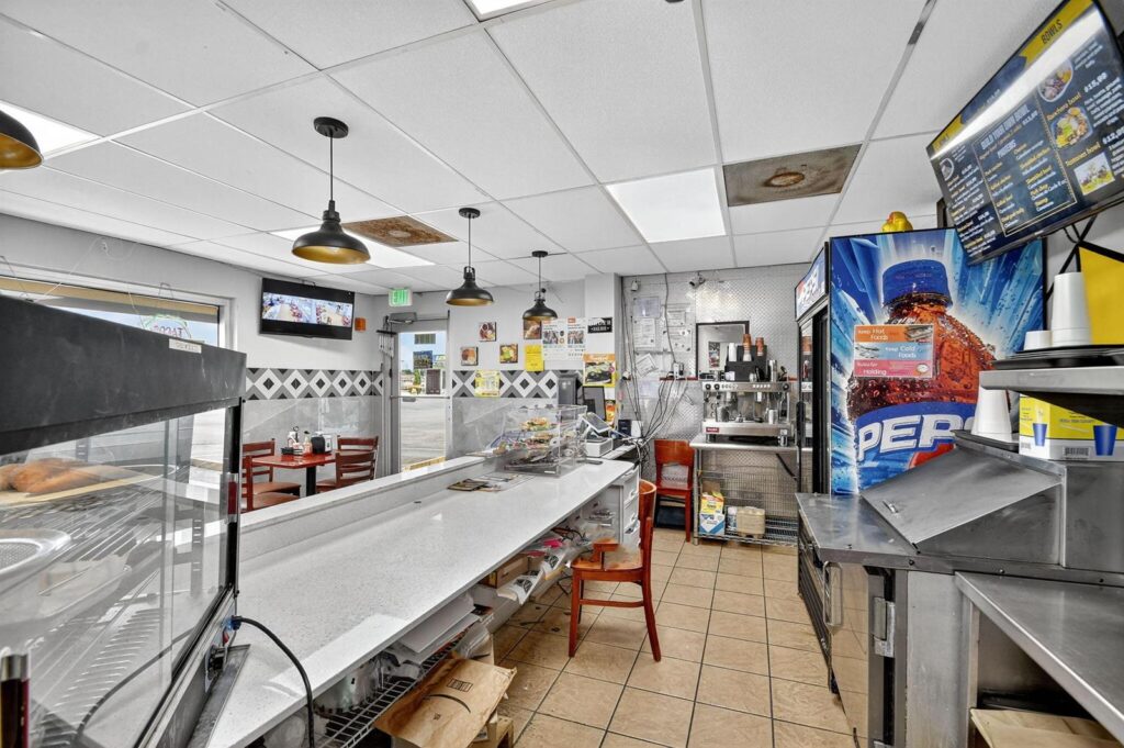 1541 W Blue Heron Boulevard, Riviera Beach FL 33404