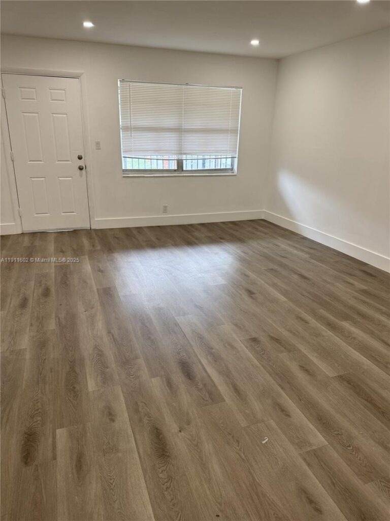 1200 SW 50th Ave # 3, North Lauderdale FL 33068
