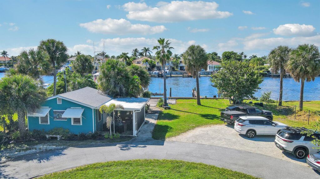 2031 Melody Lane, Palm Beach Gardens FL 33410