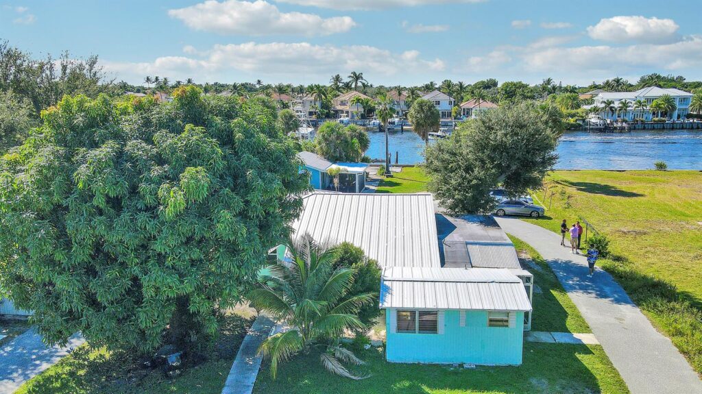 2031 Melody Lane, Palm Beach Gardens FL 33410