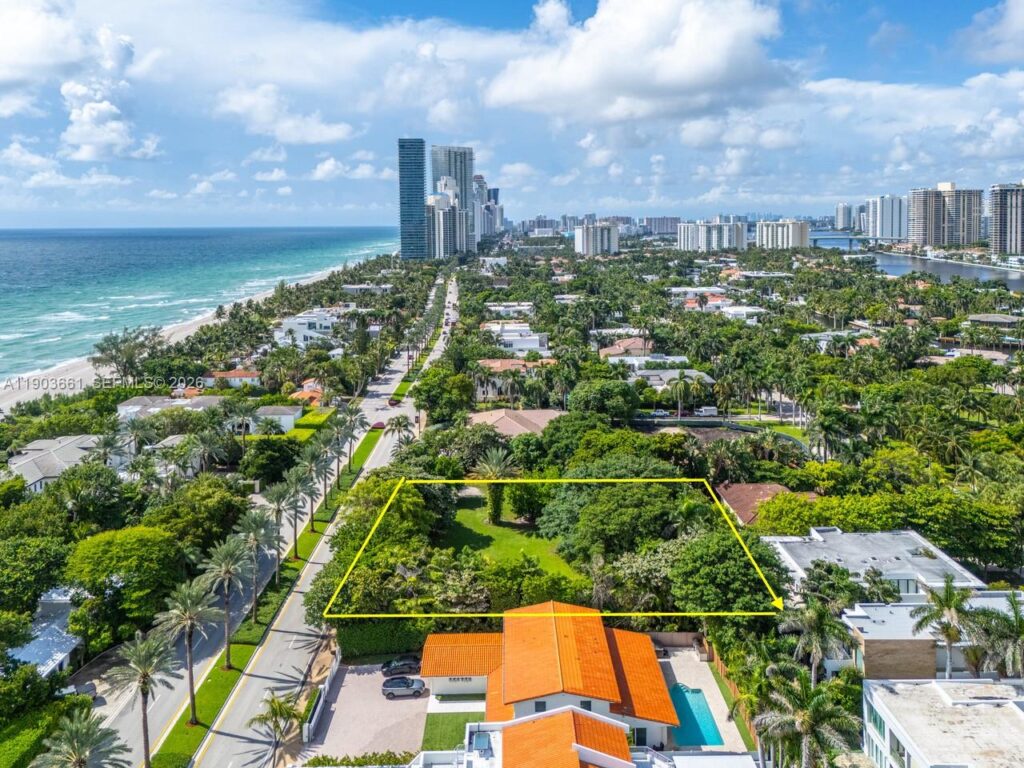 326 Ocean Blvd, Golden Beach FL 33160