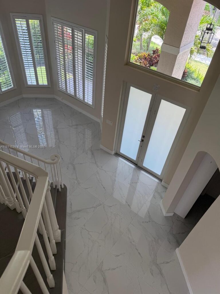 1418 Lantana Dr, Weston FL 33326