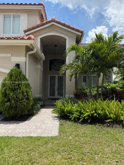 1418 Lantana Dr, Weston FL 33326