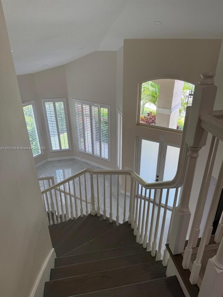 1418 Lantana Dr, Weston FL 33326