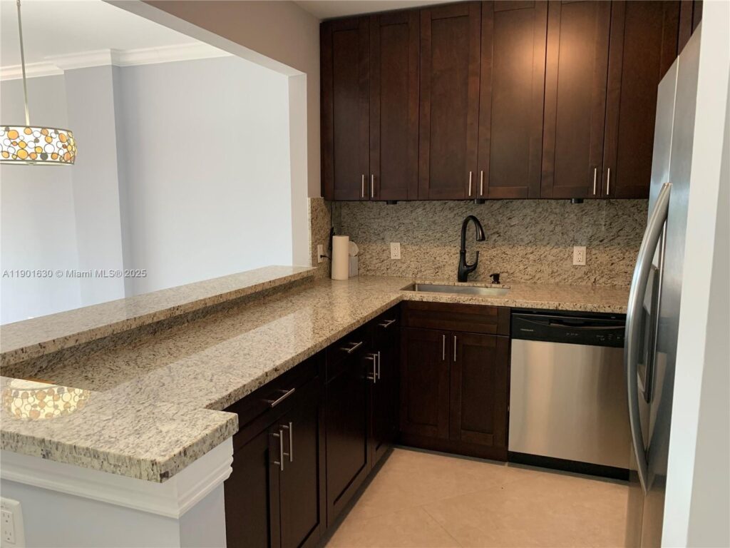 1455 N Treasure Dr # 2M, North Bay Village FL 33141