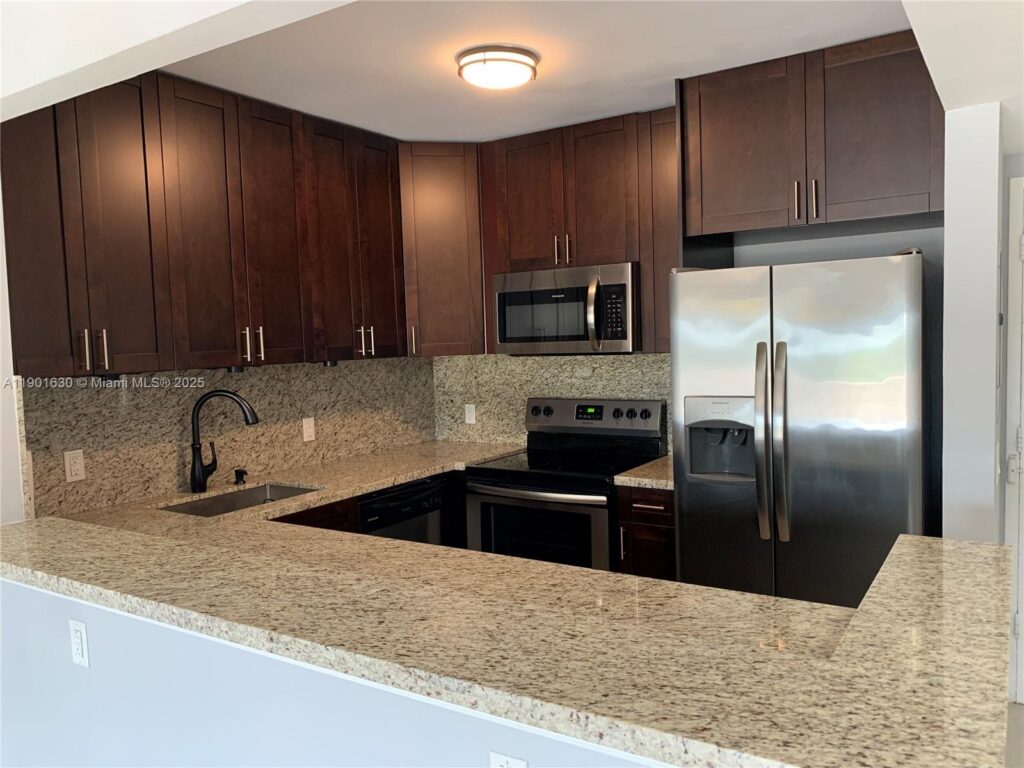 1455 N Treasure Dr # 2M, North Bay Village FL 33141