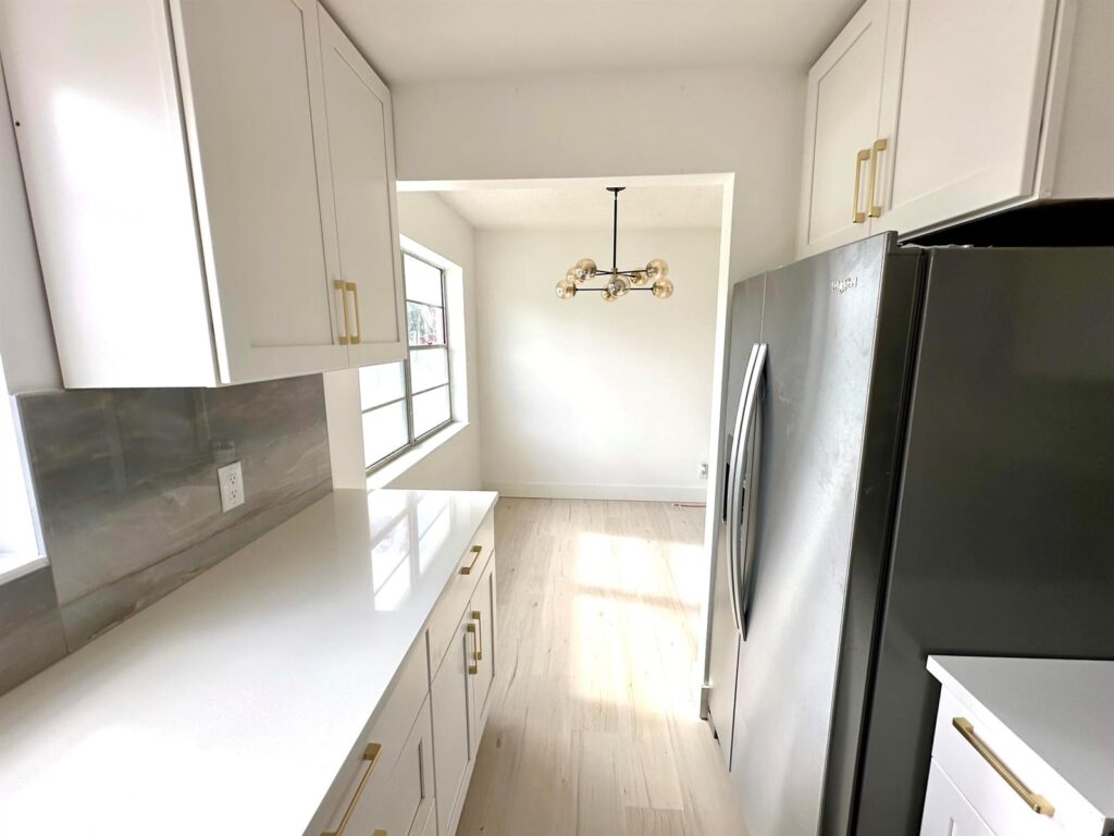 121 Sheffield F, West Palm Beach FL 33417