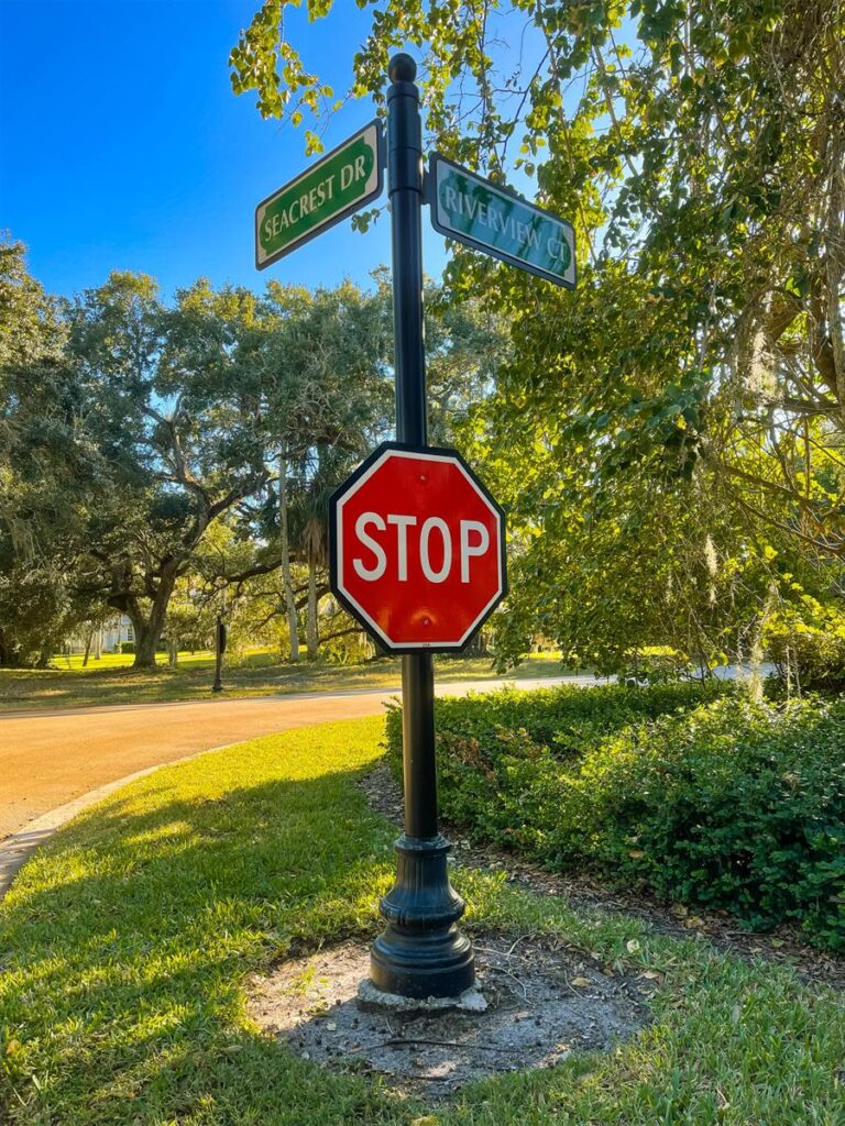 2545 Riverview Court, Vero Beach FL 32963