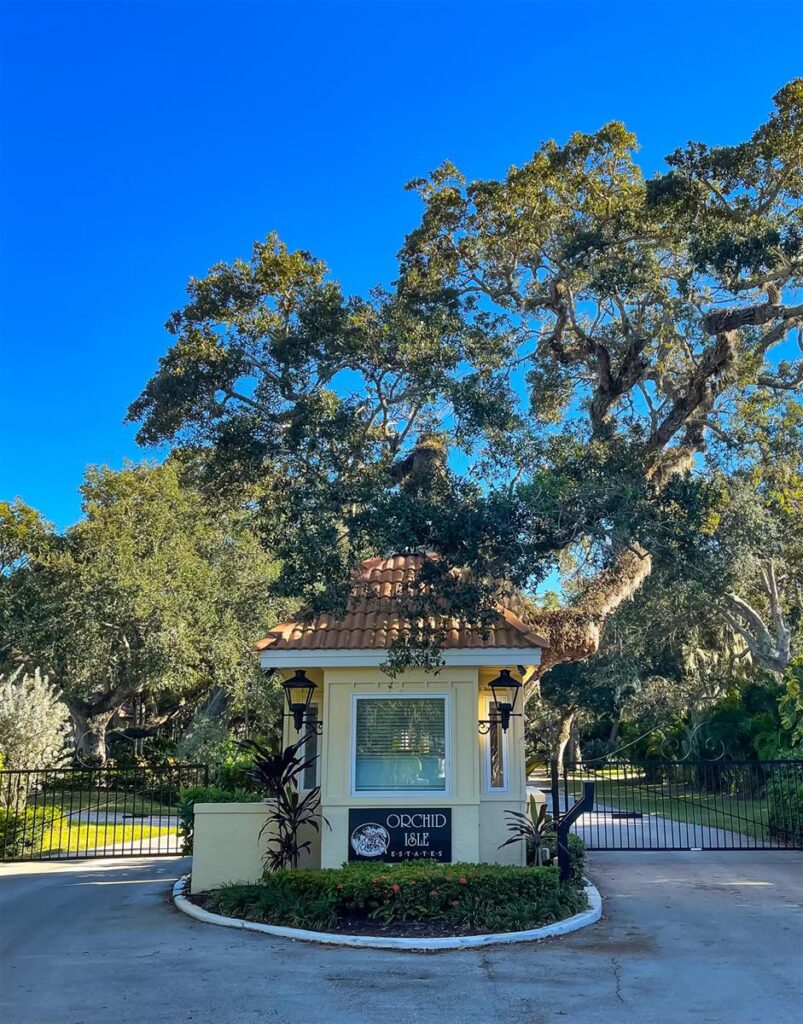 2545 Riverview Court, Vero Beach FL 32963