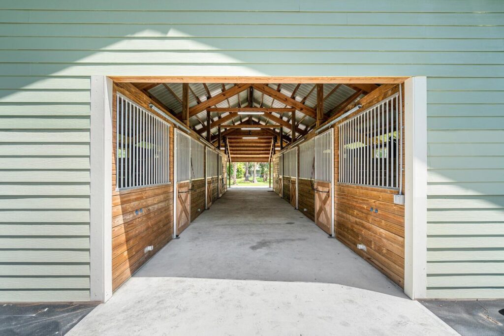 1835 Stallion Drive, Loxahatchee FL 33470