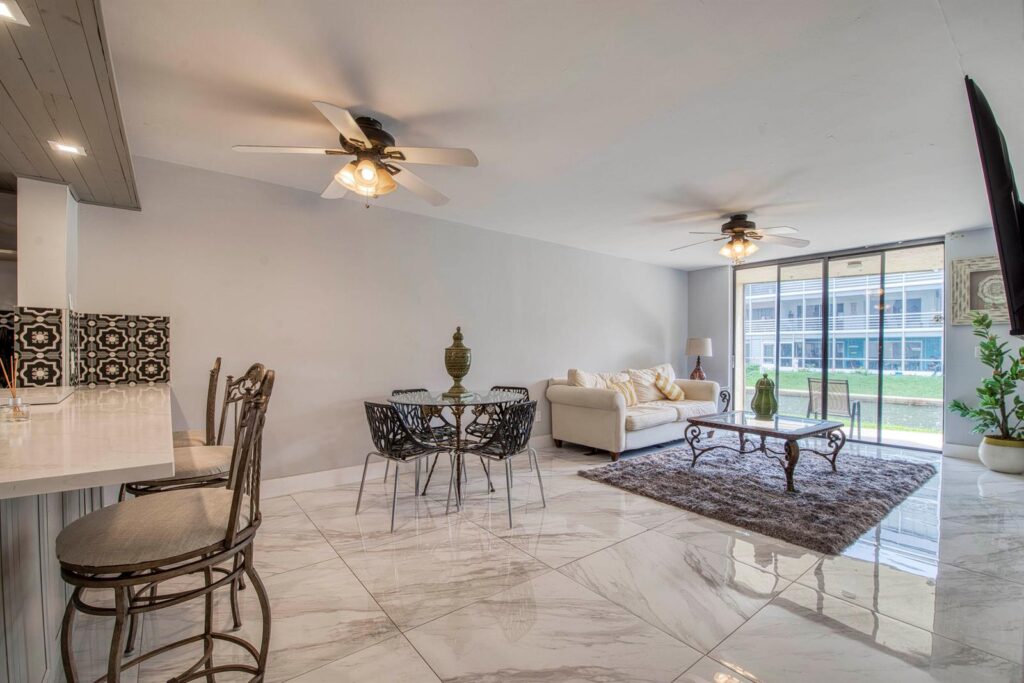 896 N Federal Highway # 128, Lantana FL 33462