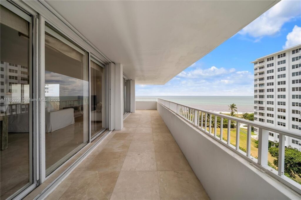 199 Ocean Lane Dr # 901, Key Biscayne FL 33149