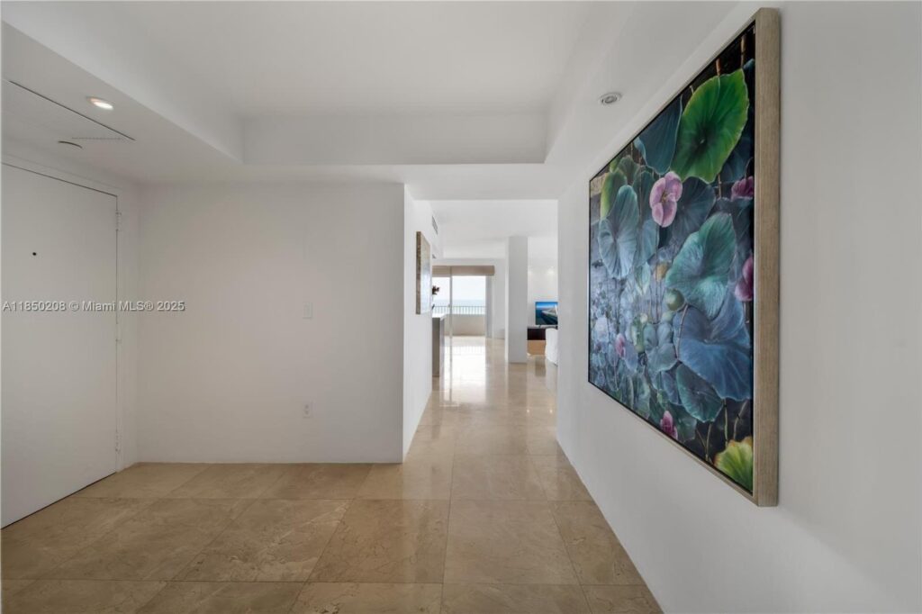 199 Ocean Lane Dr # 901, Key Biscayne FL 33149