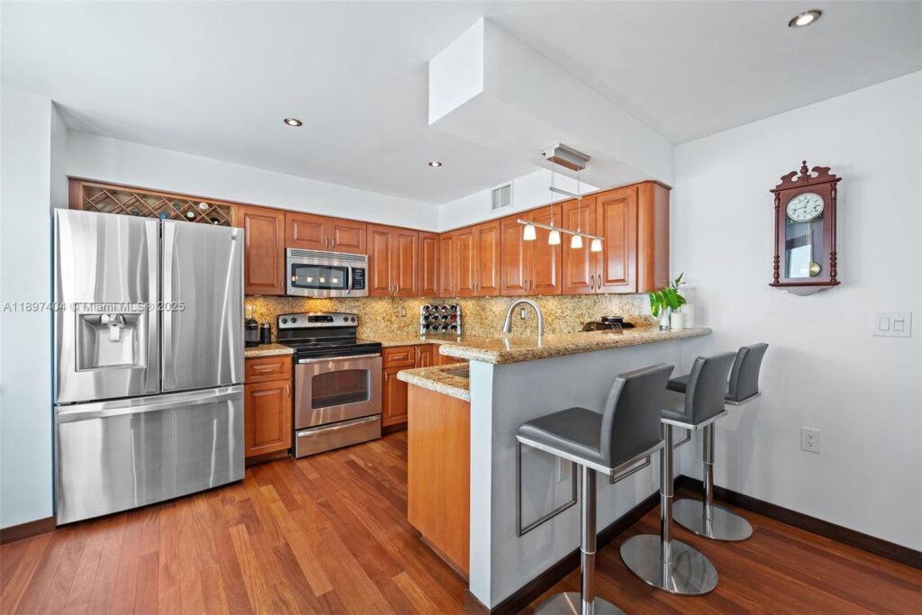 261 Navarre Ave # 3, Coral Gables FL 33134