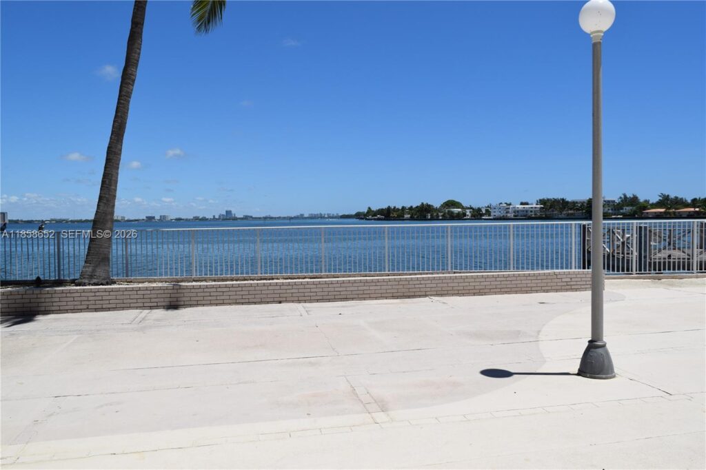 1865 79th St Cswy # 4C, North Bay Village FL 33141
