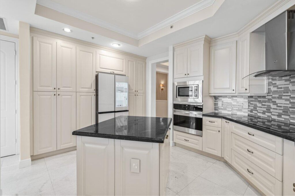 3000 S Highway A1a # 302, Jupiter FL 33477
