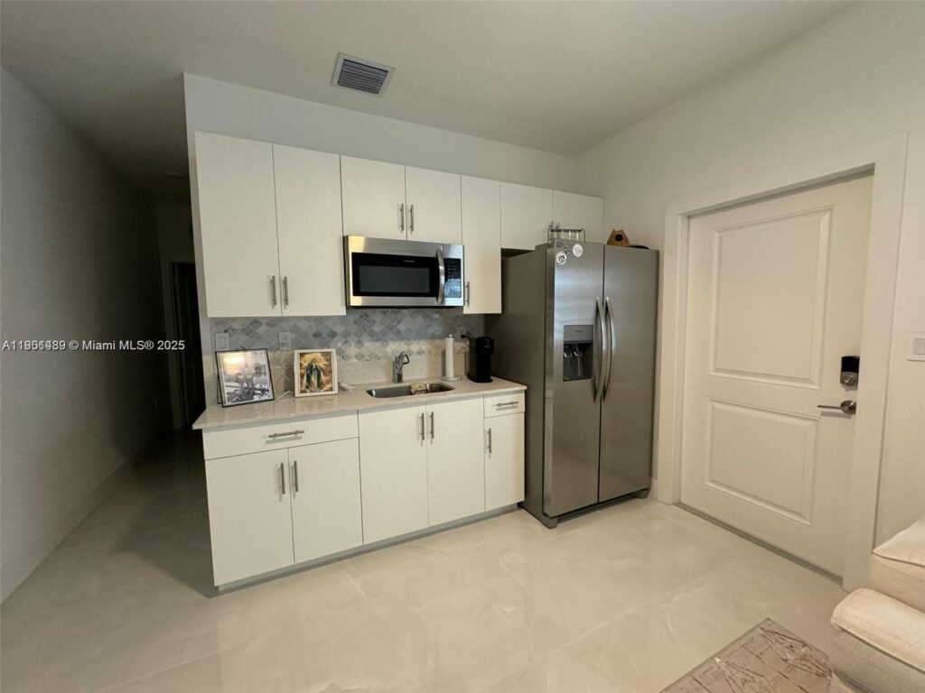 11910 SW 243rd St, Homestead FL 33032