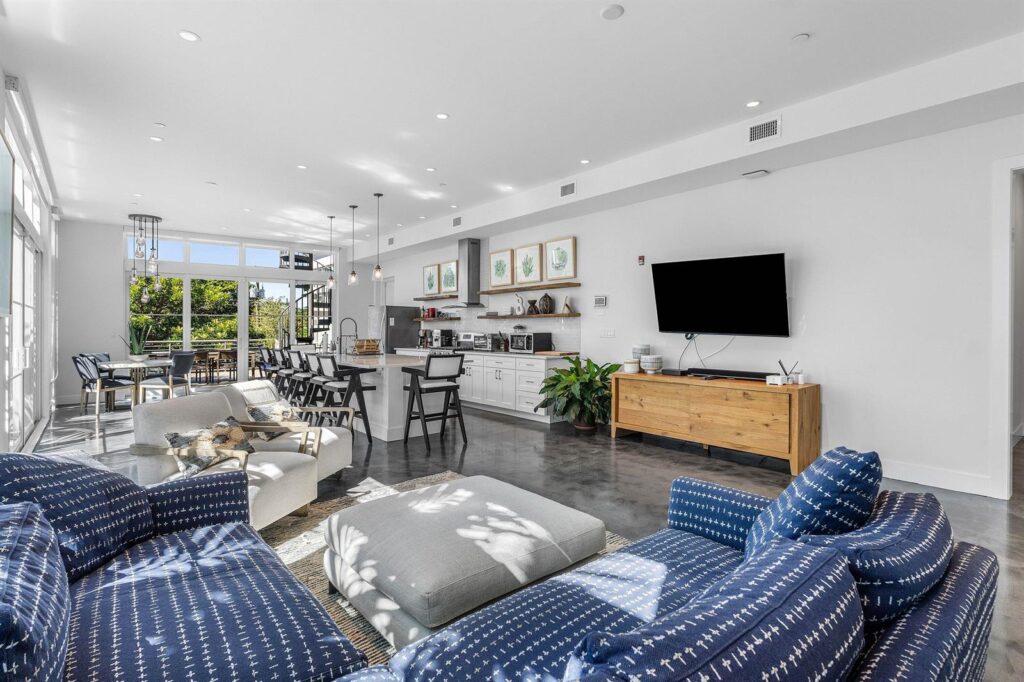 226 Palm Court, Delray Beach FL 33444