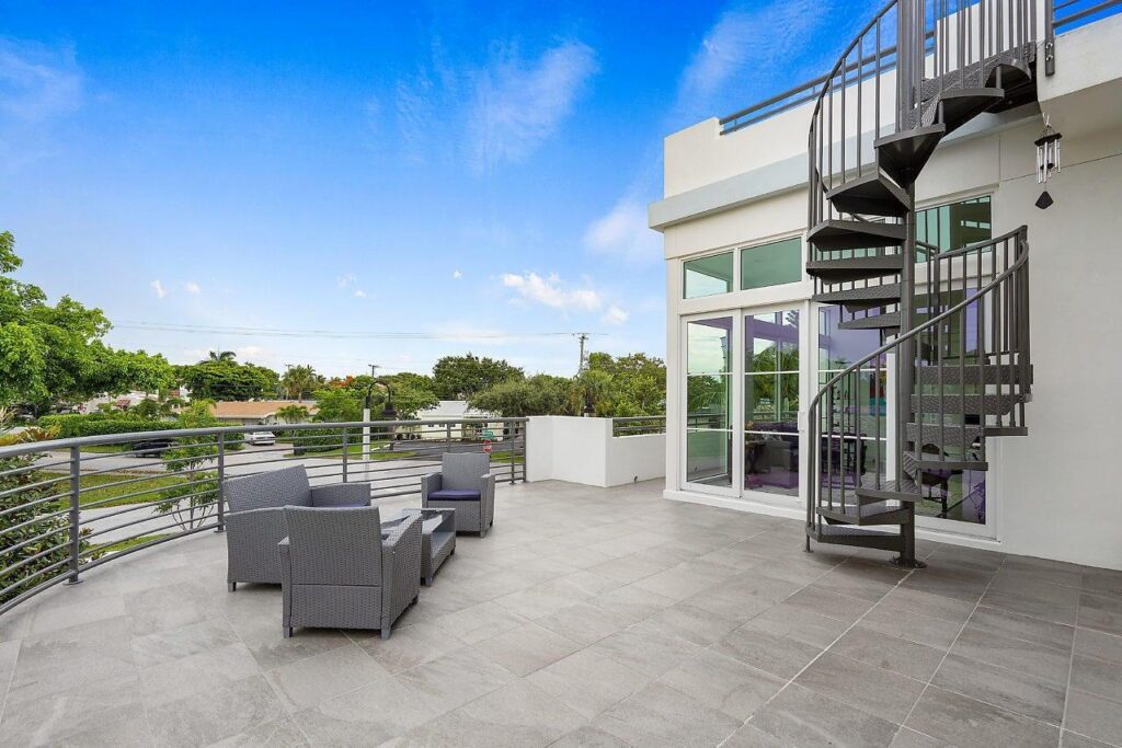226 Palm Court, Delray Beach FL 33444