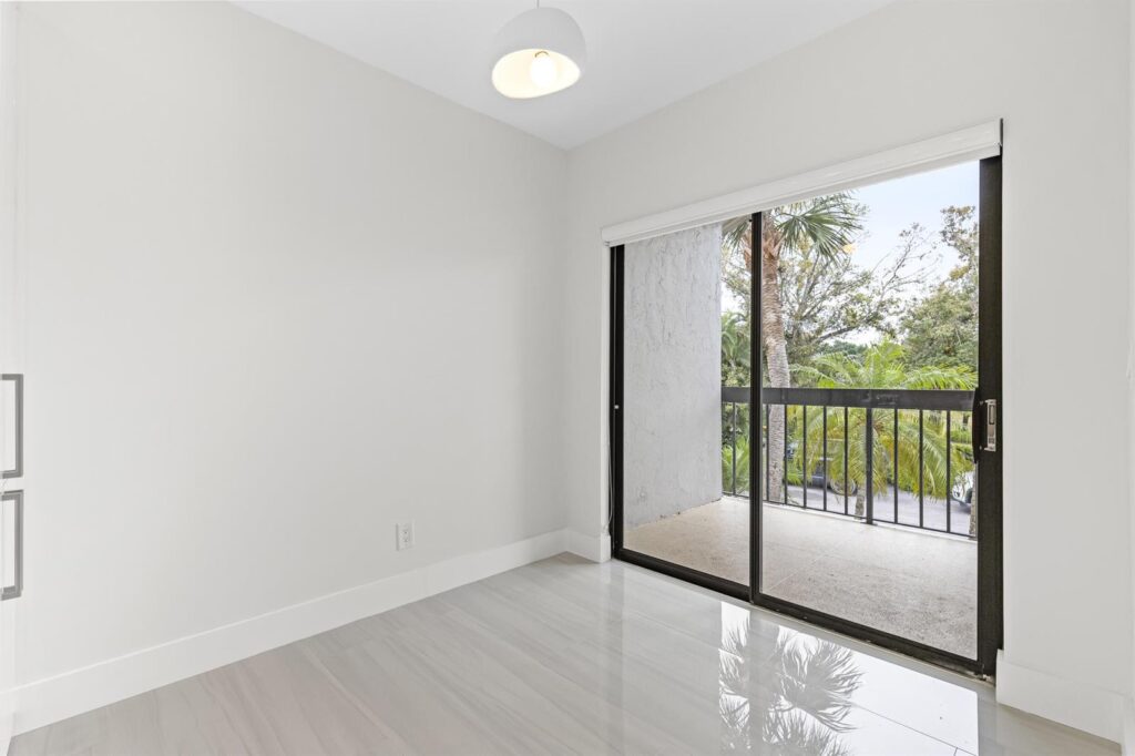 11311 Pond View C203 Drive # C203, Wellington FL 33414