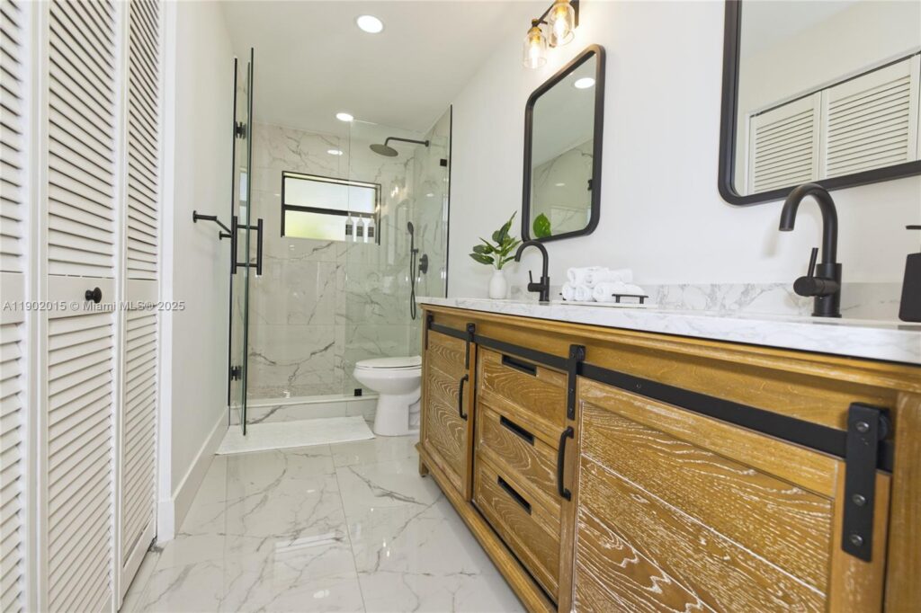 10395 NW 42nd Dr, Coral Springs FL 33065