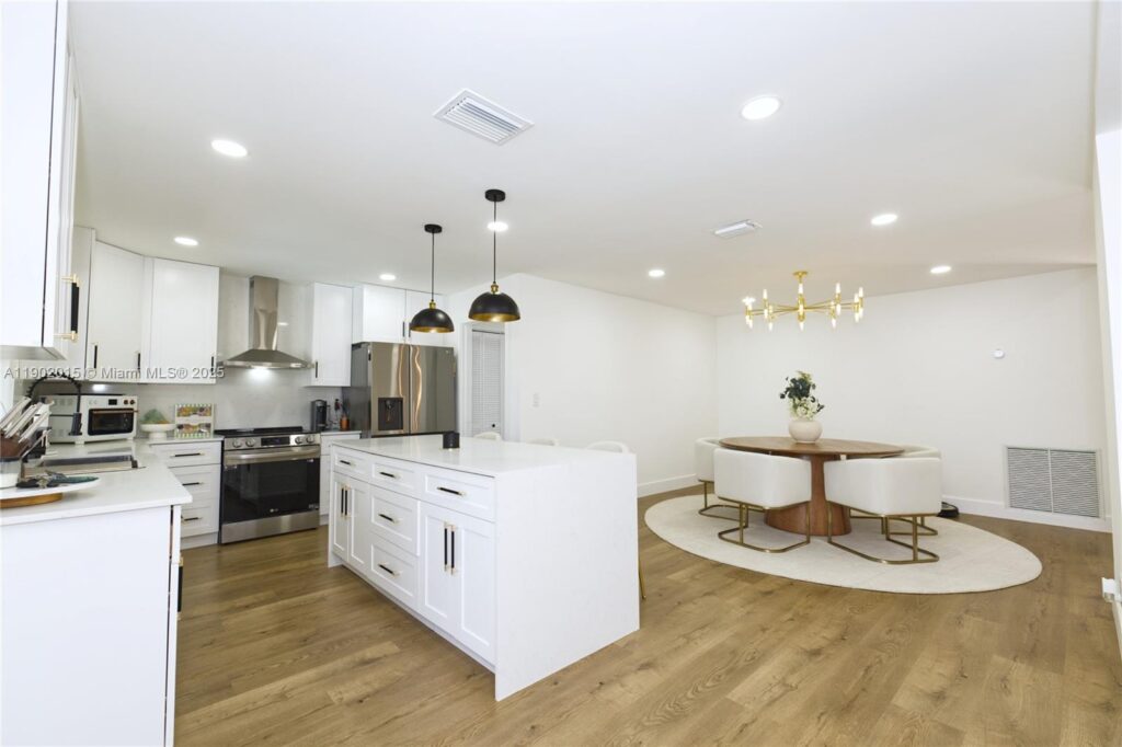 10395 NW 42nd Dr, Coral Springs FL 33065