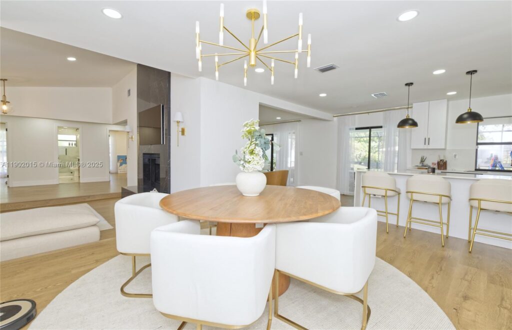 10395 NW 42nd Dr, Coral Springs FL 33065
