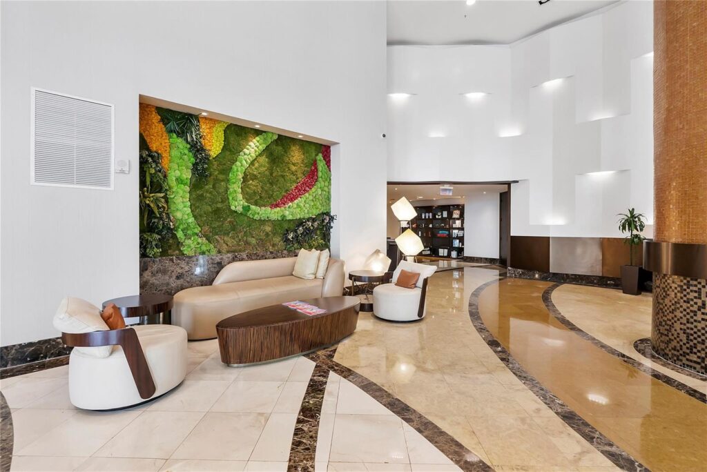18001 Collins Avenue # 2806, North Miami Beach FL 33160