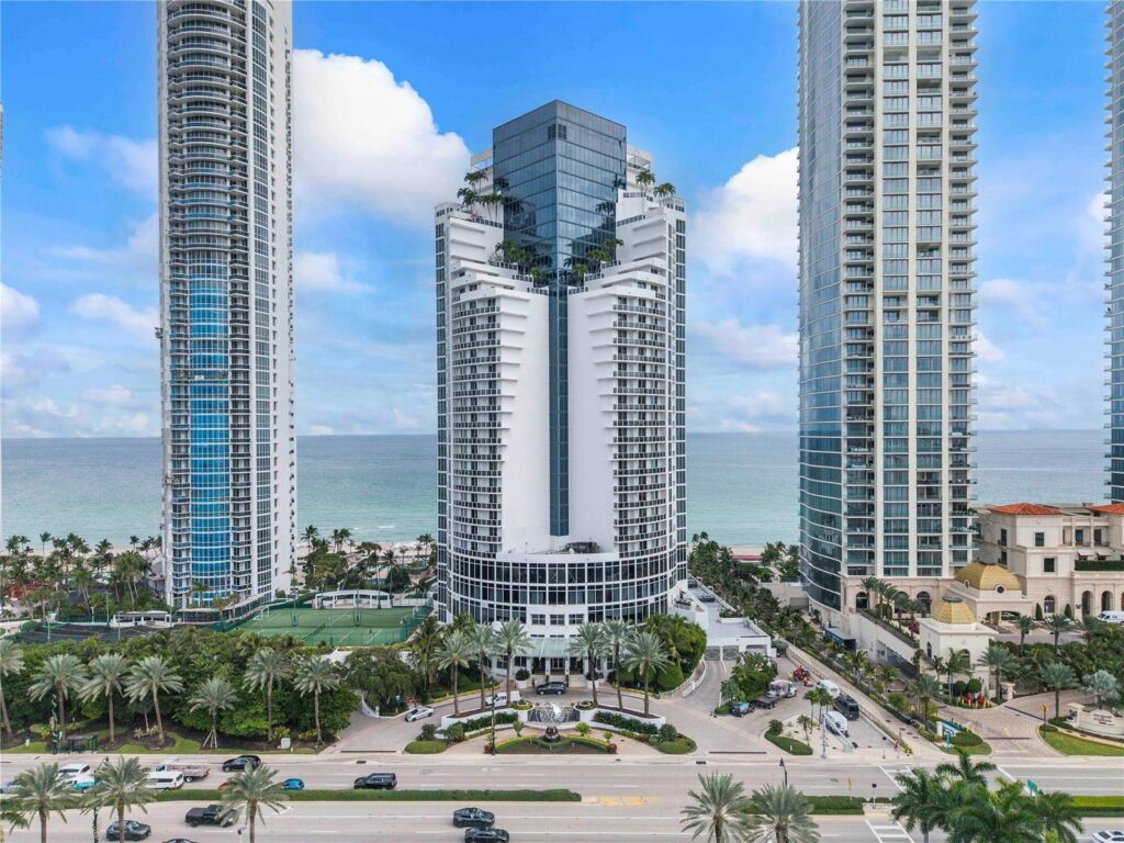 18001 Collins Avenue # 2806, North Miami Beach FL 33160
