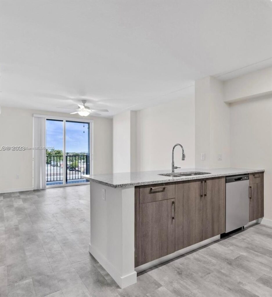 400 NW 112th Ave # 718, Sweetwater FL 33172