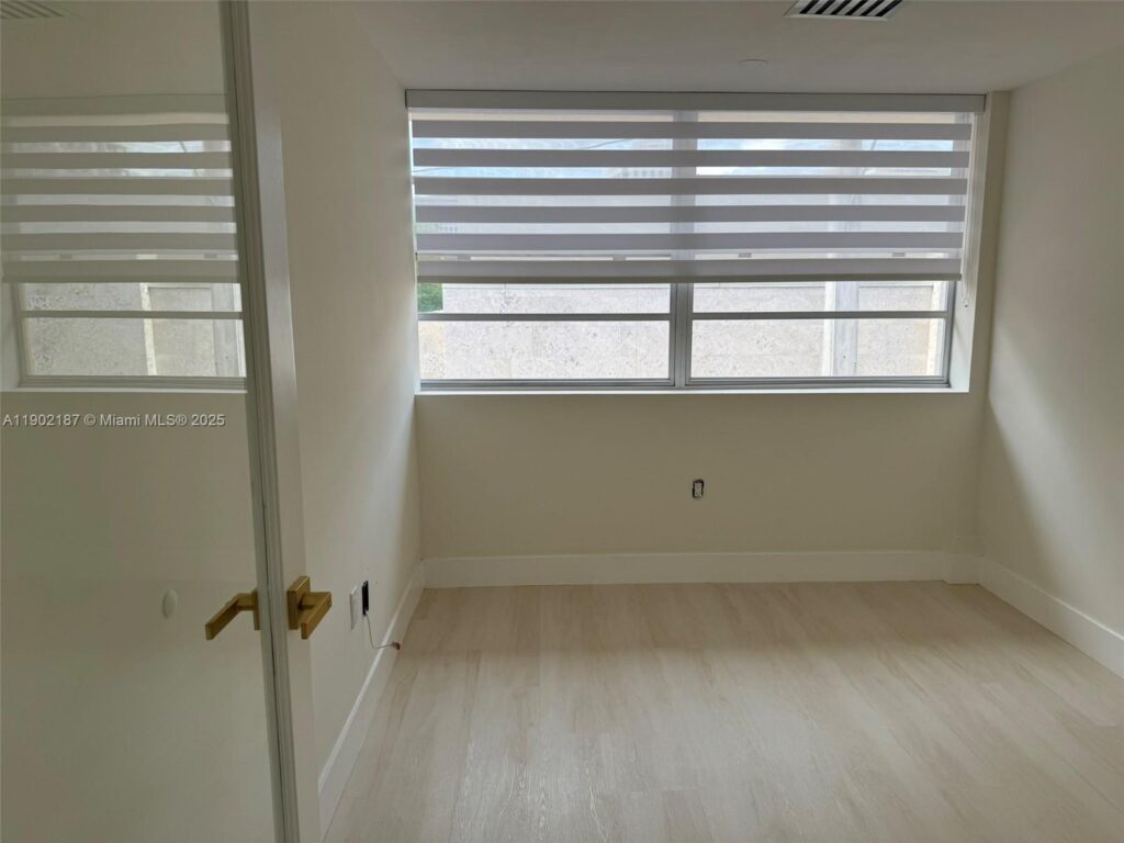 220 Miracle Mile # B221, Coral Gables FL 33134