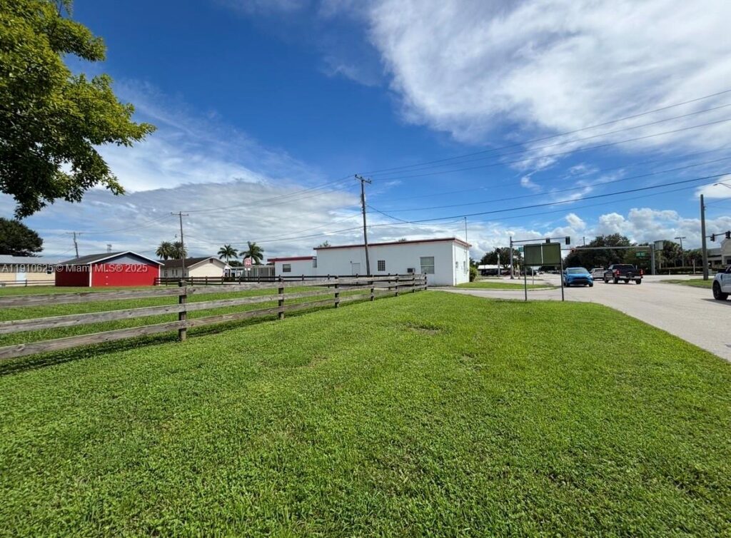 441 W Sugarland Hwy, Clewiston FL 33440