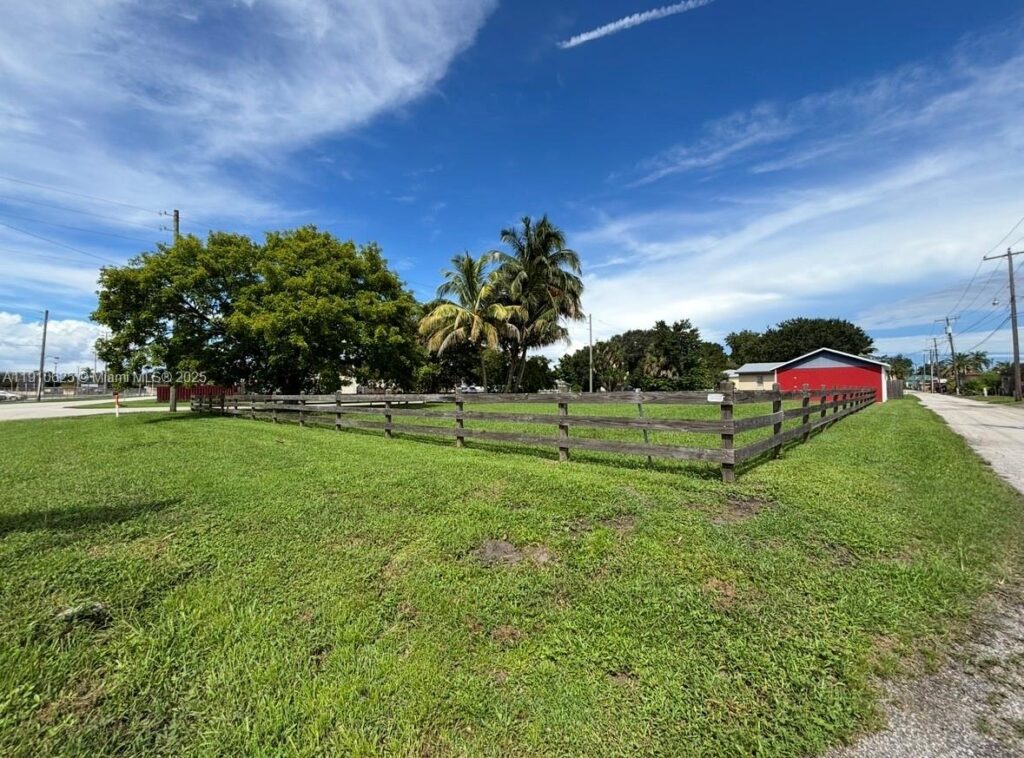 441 W Sugarland Hwy, Clewiston FL 33440