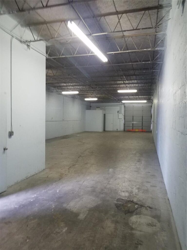 4834 NE 10 Avenue, Oakland Park FL 33334