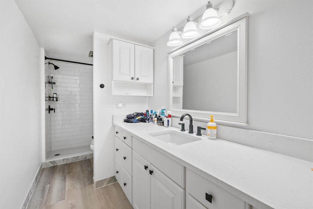 1200 Marine Way # G11, North Palm Beach FL 33408
