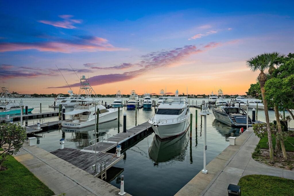 1200 Marine Way # G11, North Palm Beach FL 33408