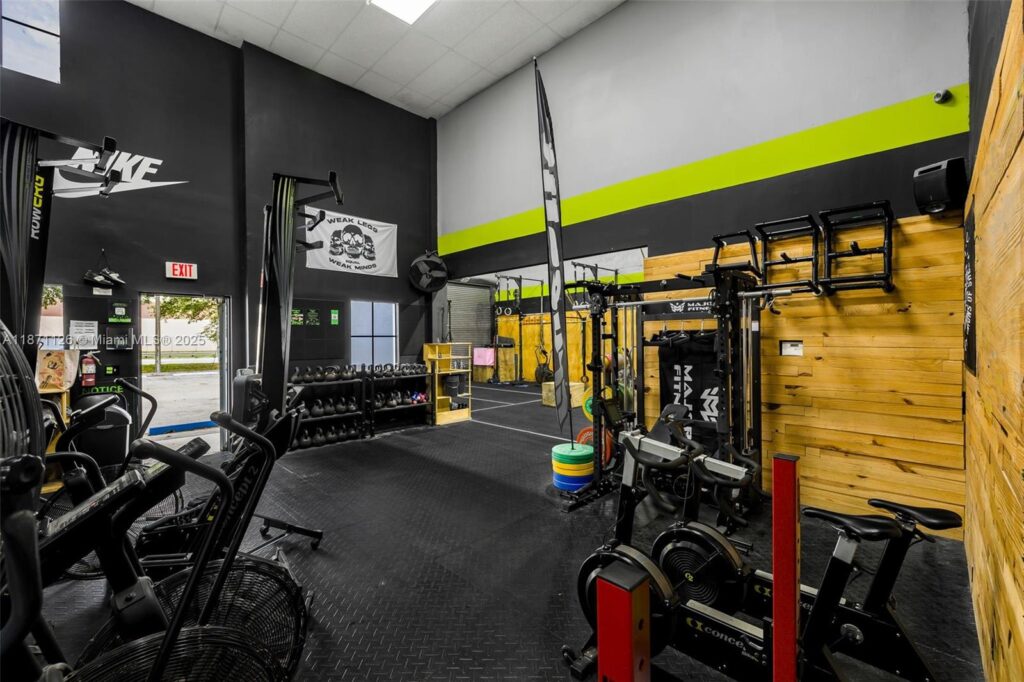 2451 NW 109th Ave # 6, Sweetwater FL 33172