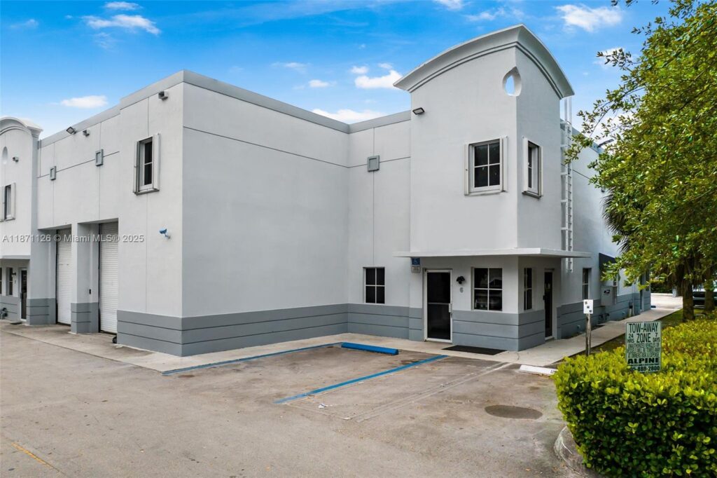2451 NW 109th Ave # 6, Sweetwater FL 33172