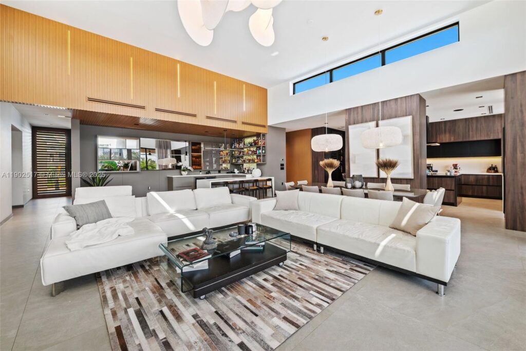655 Layne Blvd # 0, Hallandale Beach FL 33009