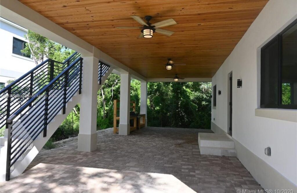 14 Coral Dr # 1, Key Largo FL 33037