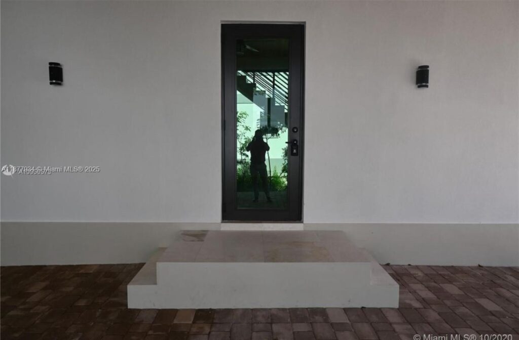 14 Coral Dr # 1, Key Largo FL 33037