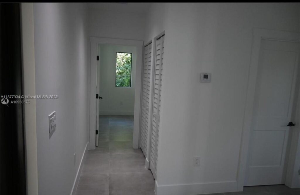 14 Coral Dr # 1, Key Largo FL 33037