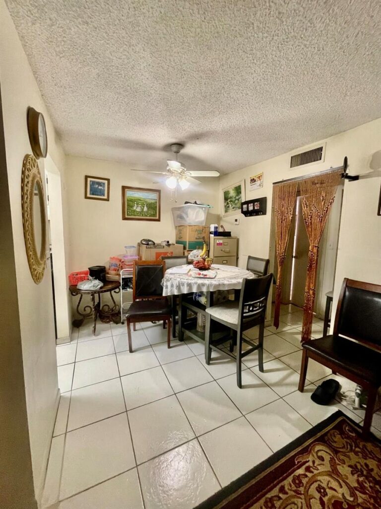 205 NE 3rd Street # 105, Boynton Beach FL 33435